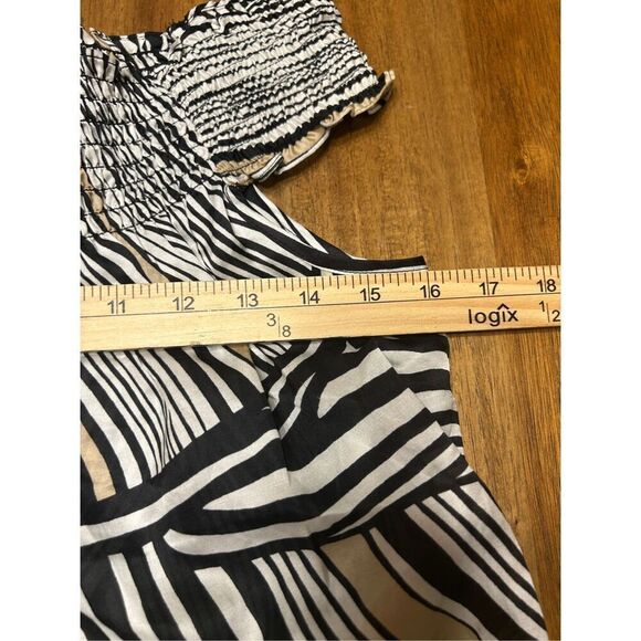 WHBM S Silk Blend Off Shoulder Geometric Animal Zebra Print Blouse Maximalism - Picture 6 of 7